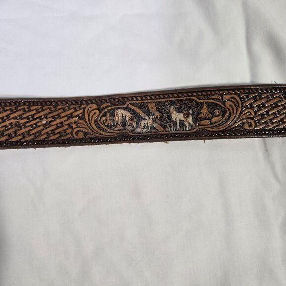 BELT Deer Basket Weave Embossed Brown Leather Western Belt - Size 34 To 41.  44" - Picture 10 of 15